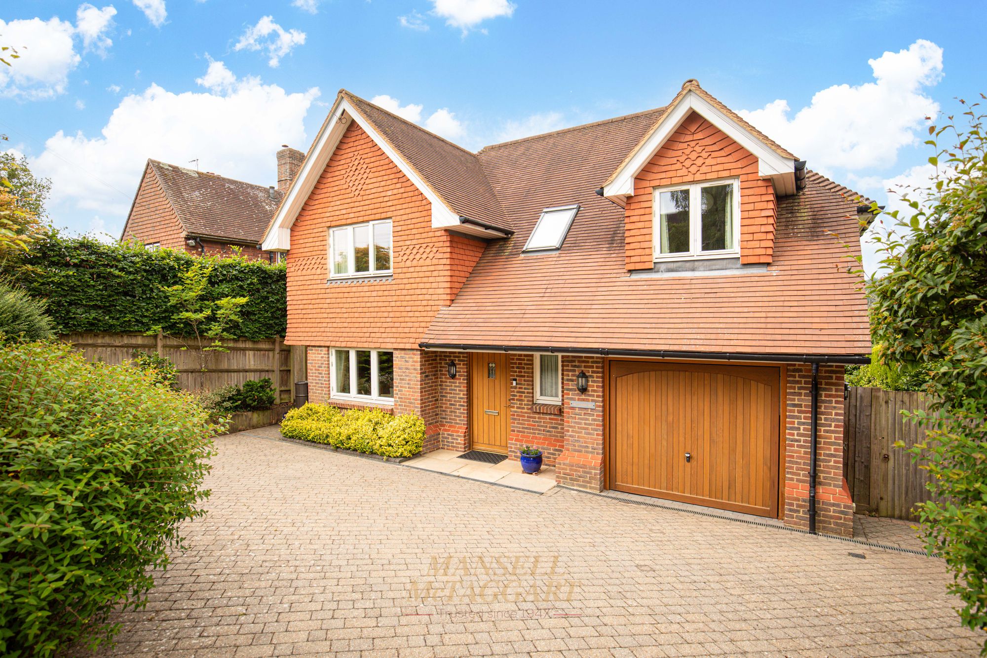4 bedroom detached house for sale 0