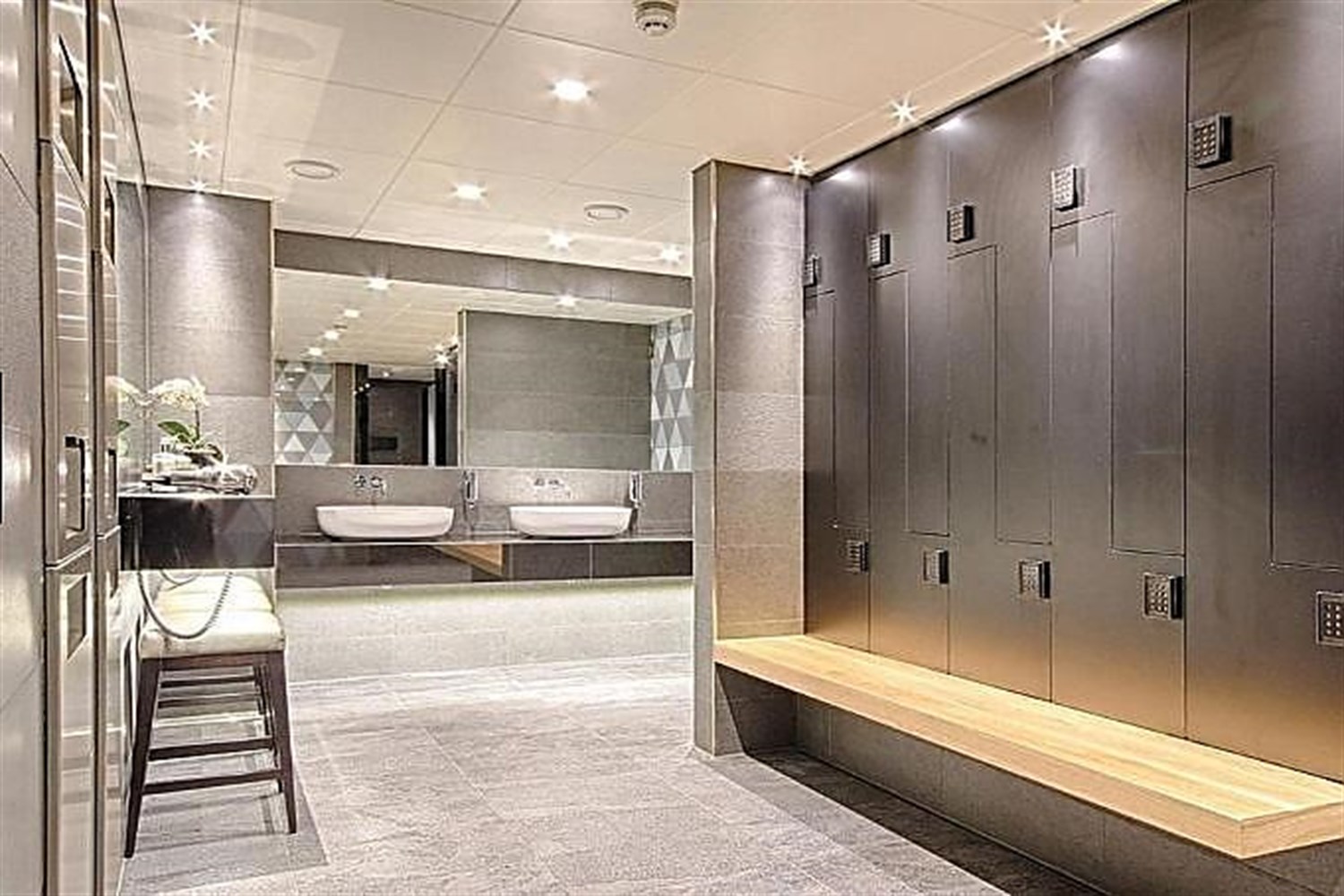 3 bedroom new flat for sale 0