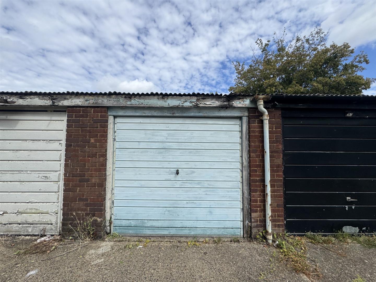 Garage 11, Westfield Close, Enfield photo 3