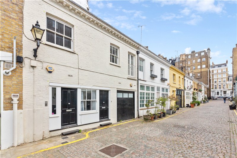 5 bedroom terraced house for sale