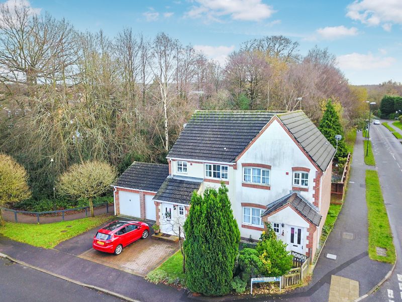 Free property report 8 Ruston Close, Maidenbower, Crawley, RH10 7NW ...