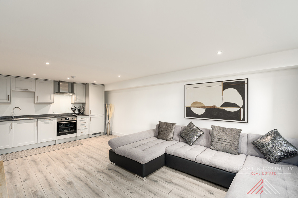 Photos of Columbia House, Worthing BN13 62711590 PrimeLocation