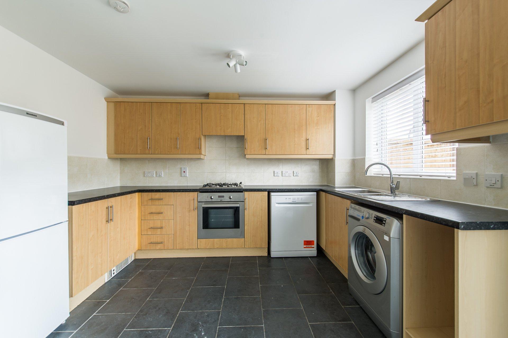 2, Harris Mews, Gillingham photo 4