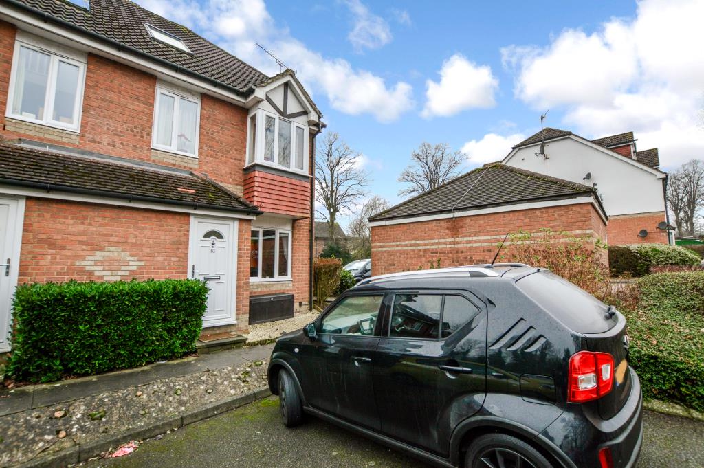 Free property report 93 Alexandra Gardens, Knaphill, Woking, GU21 2DH
