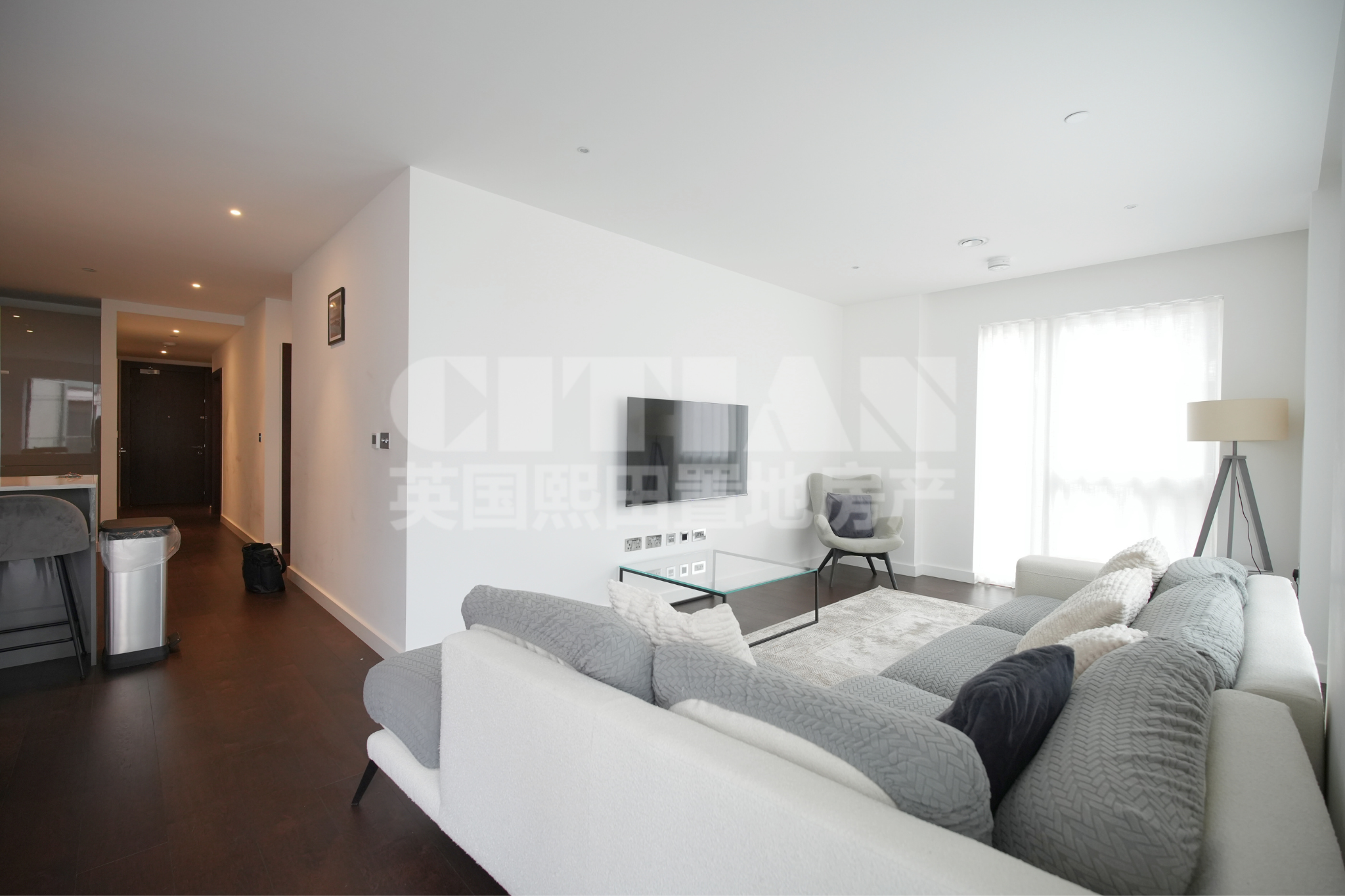 3 bedroom flat for sale 0