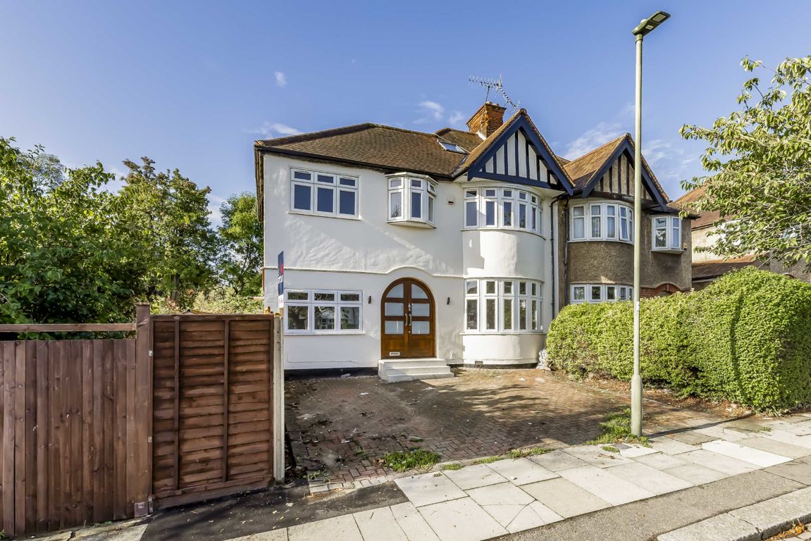 5 bedroom semi-detached house for sale 0