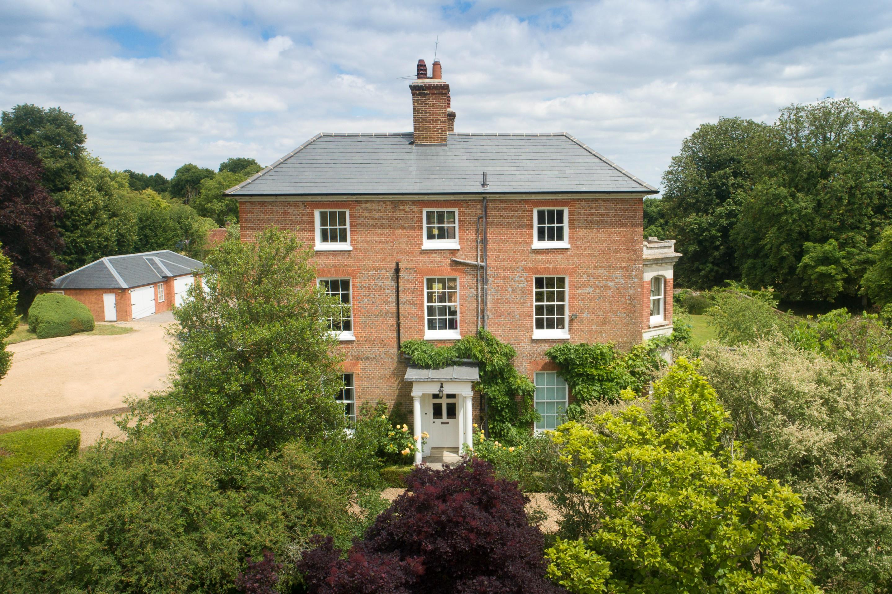7 bedroom detached house for sale 0