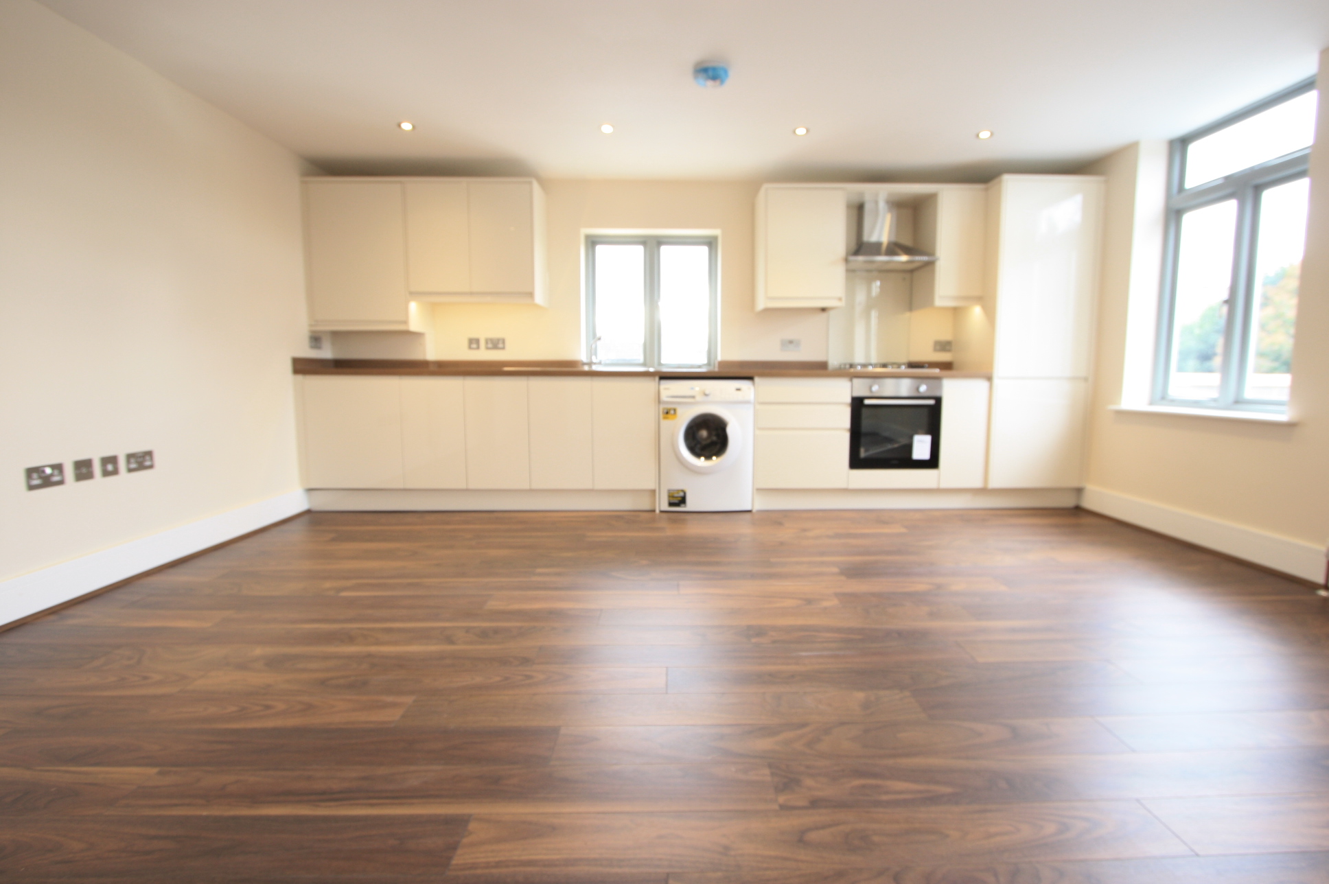 55, Morden Road, S. Wimbledon photo 5