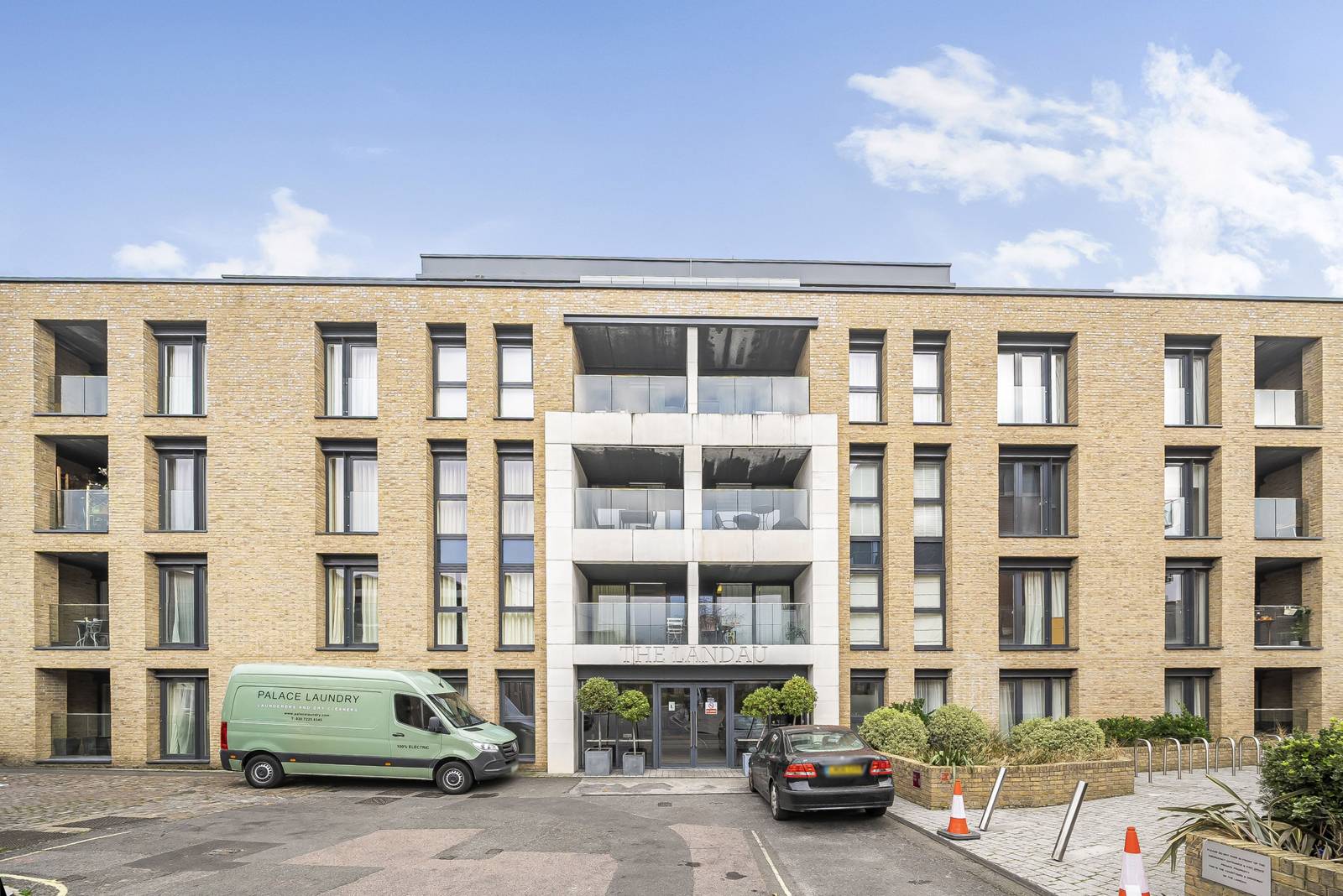 2 bedroom flat for sale 0