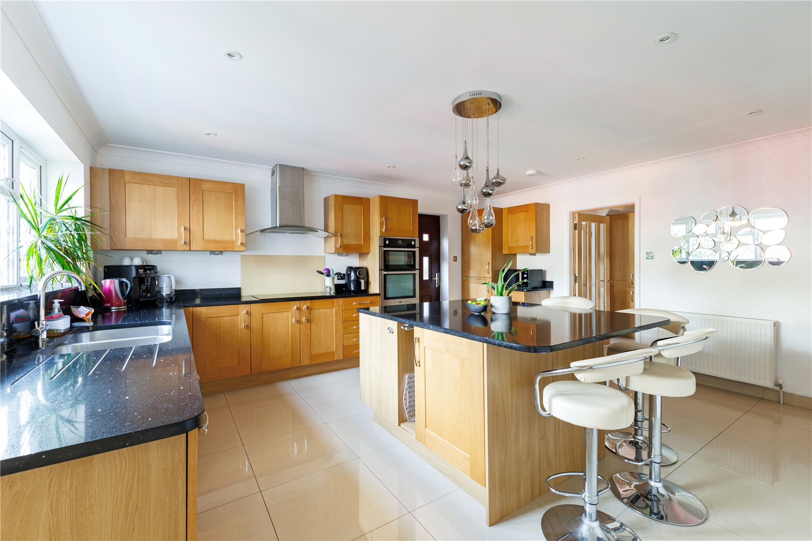 8 bedroom detached house for sale 0