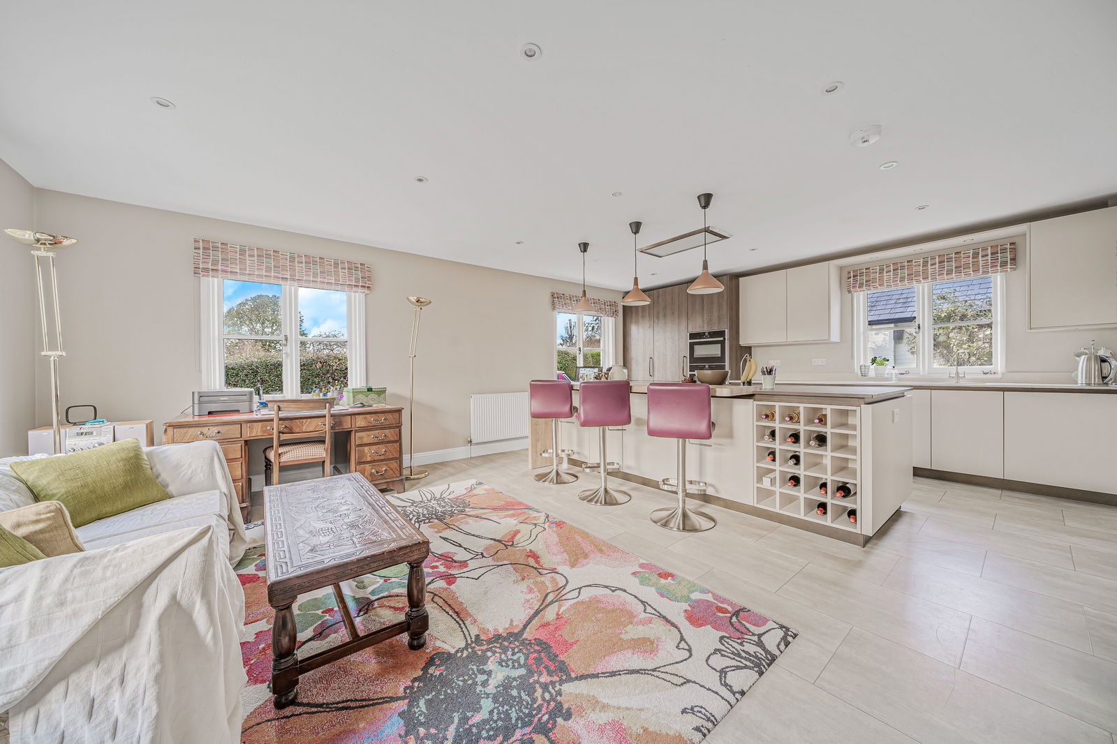 4 bedroom detached house for sale 0