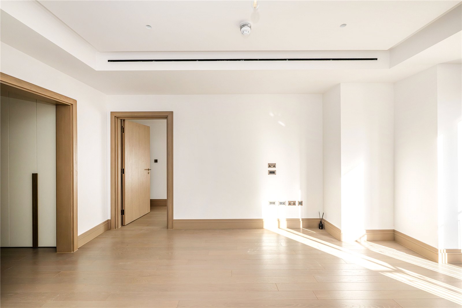 1 bedroom new flat for sale 0