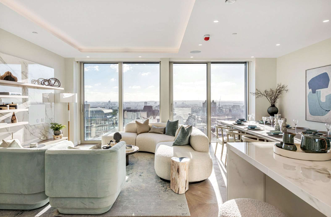 3 bedroom flat for sale 0