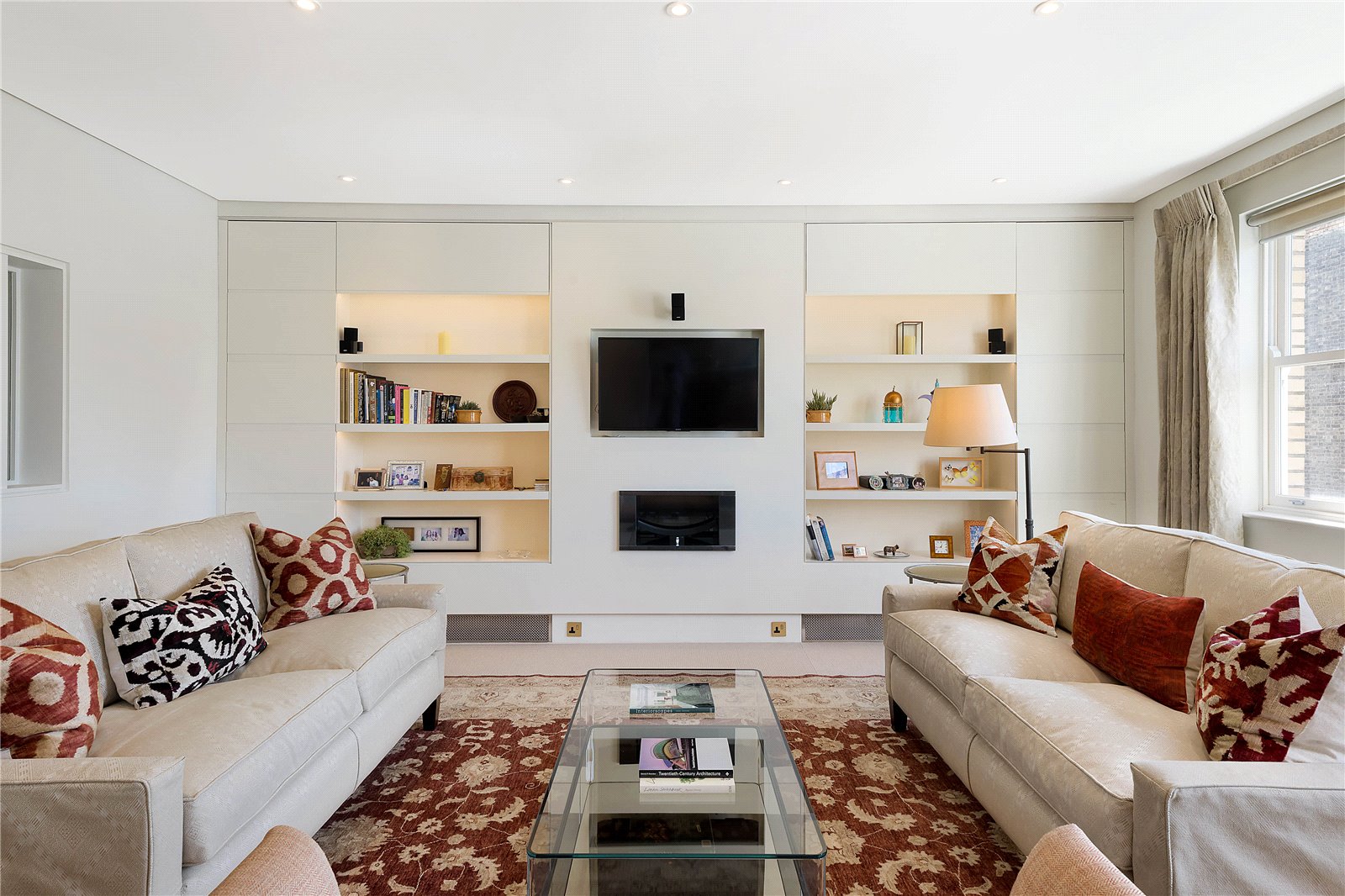 2 bedroom flat for sale 0