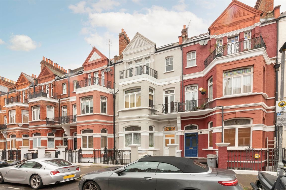 Castletown Road, London photo 5
