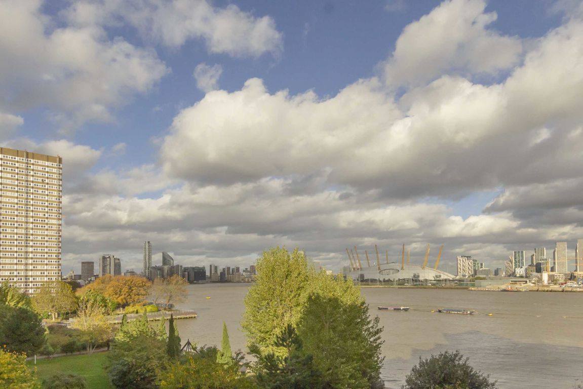 Rembrandt Close, London photo 2