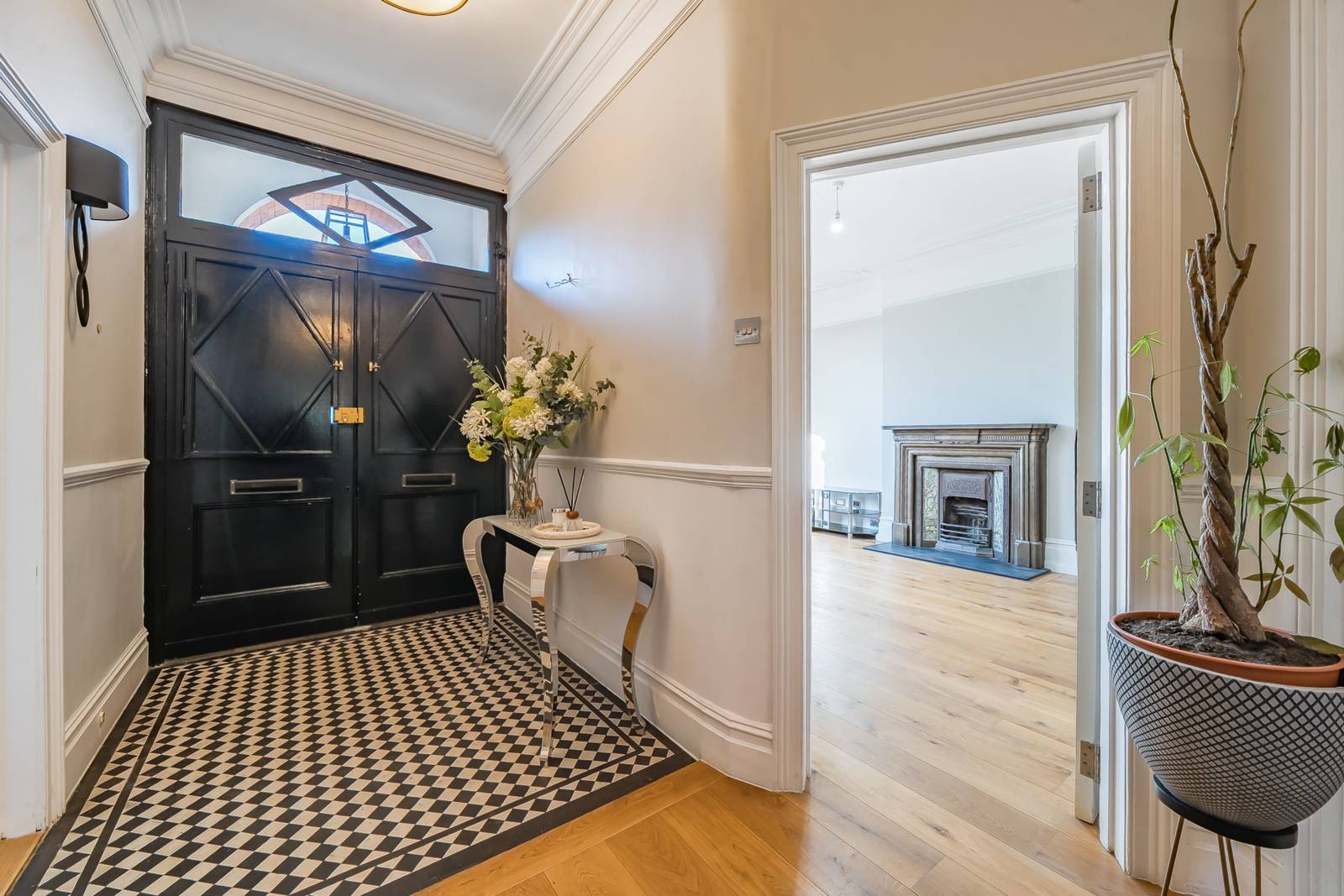 6 bedroom terraced house for sale 0