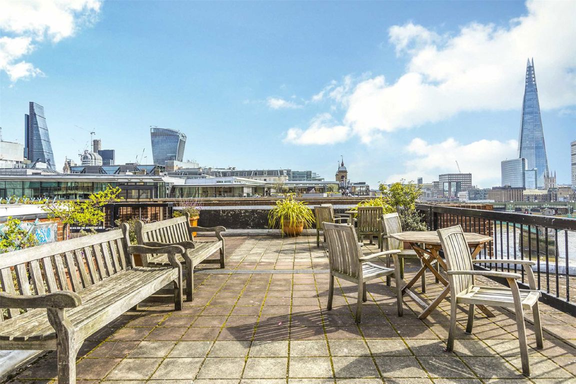Flat 405, Queens Quay, 58, Upper Thames Street, London photo 2
