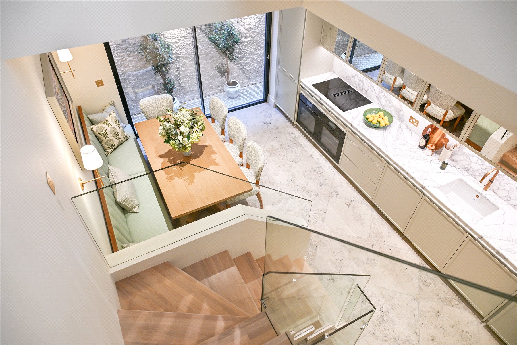 4 bedroom terraced house for sale 0