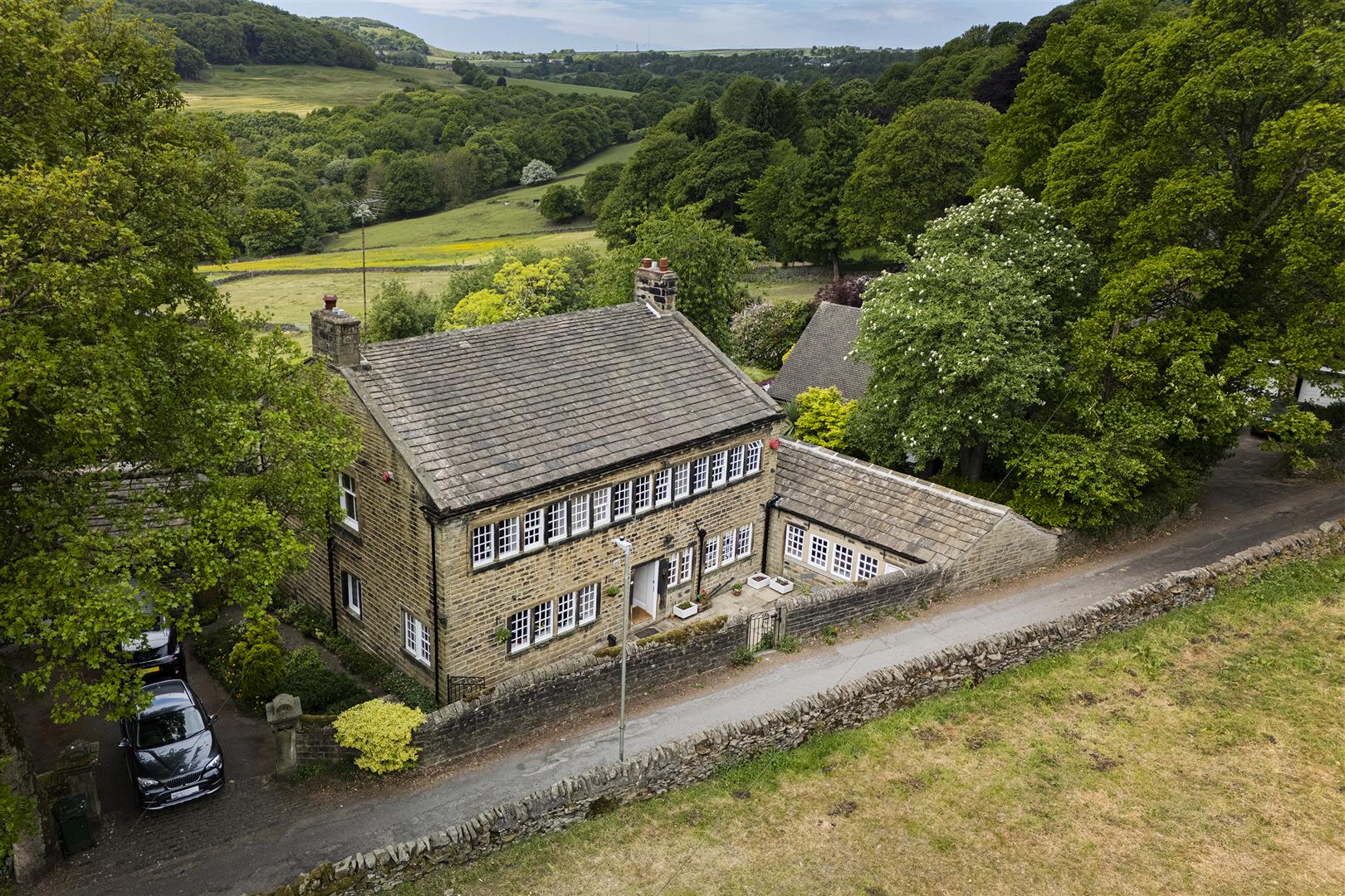 5-bed detached on 105, Lamb Hall Road, Huddersfield, £700,000