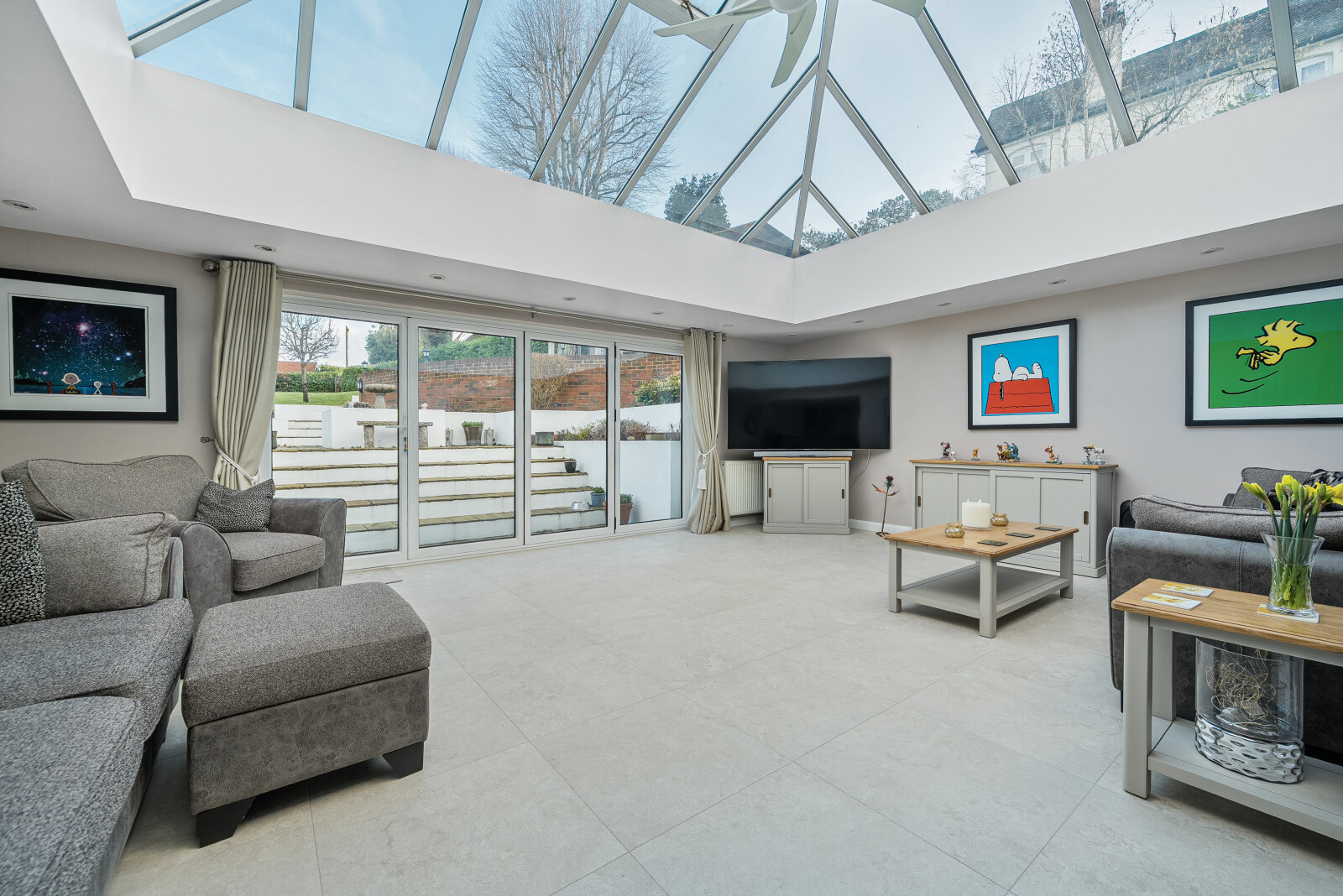 5 bedroom detached house for sale 0