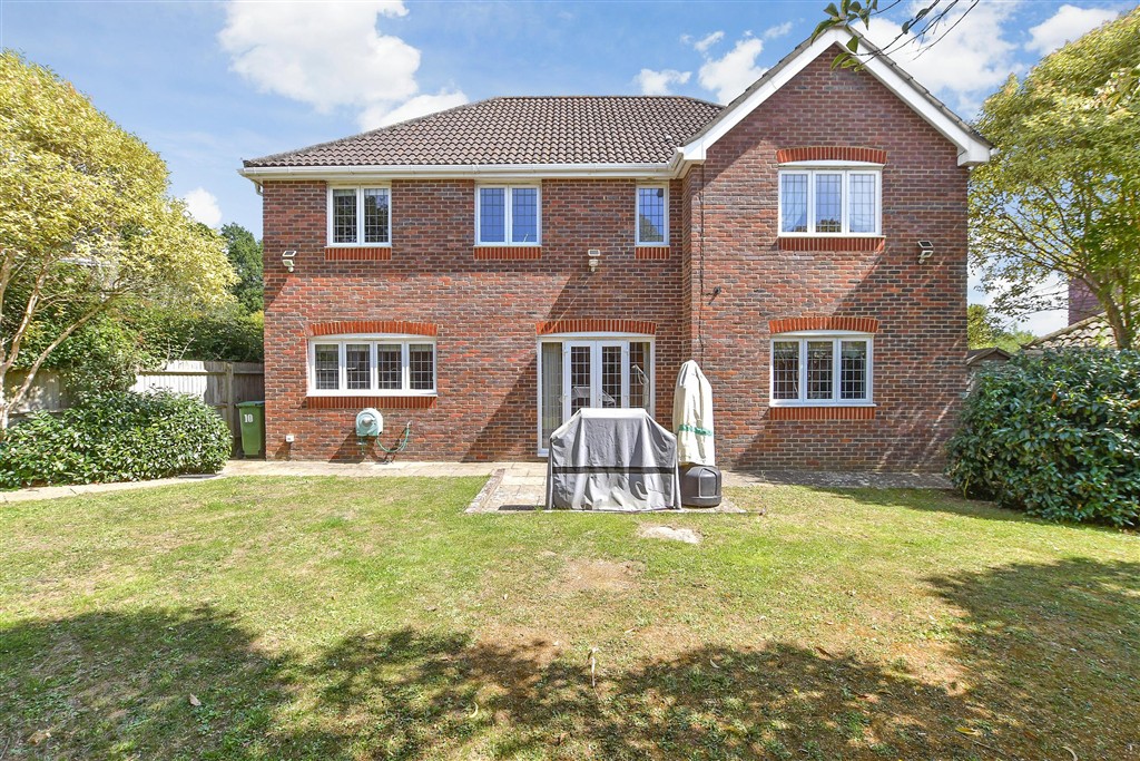 5-bed detached on Great Lime Kilns Southwater, Horsham, £900,000