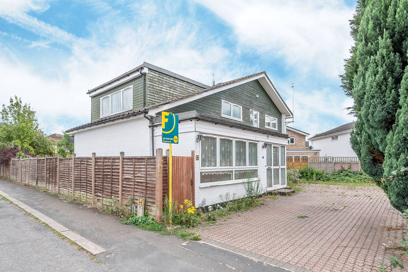 4 bedroom detached house for sale 0