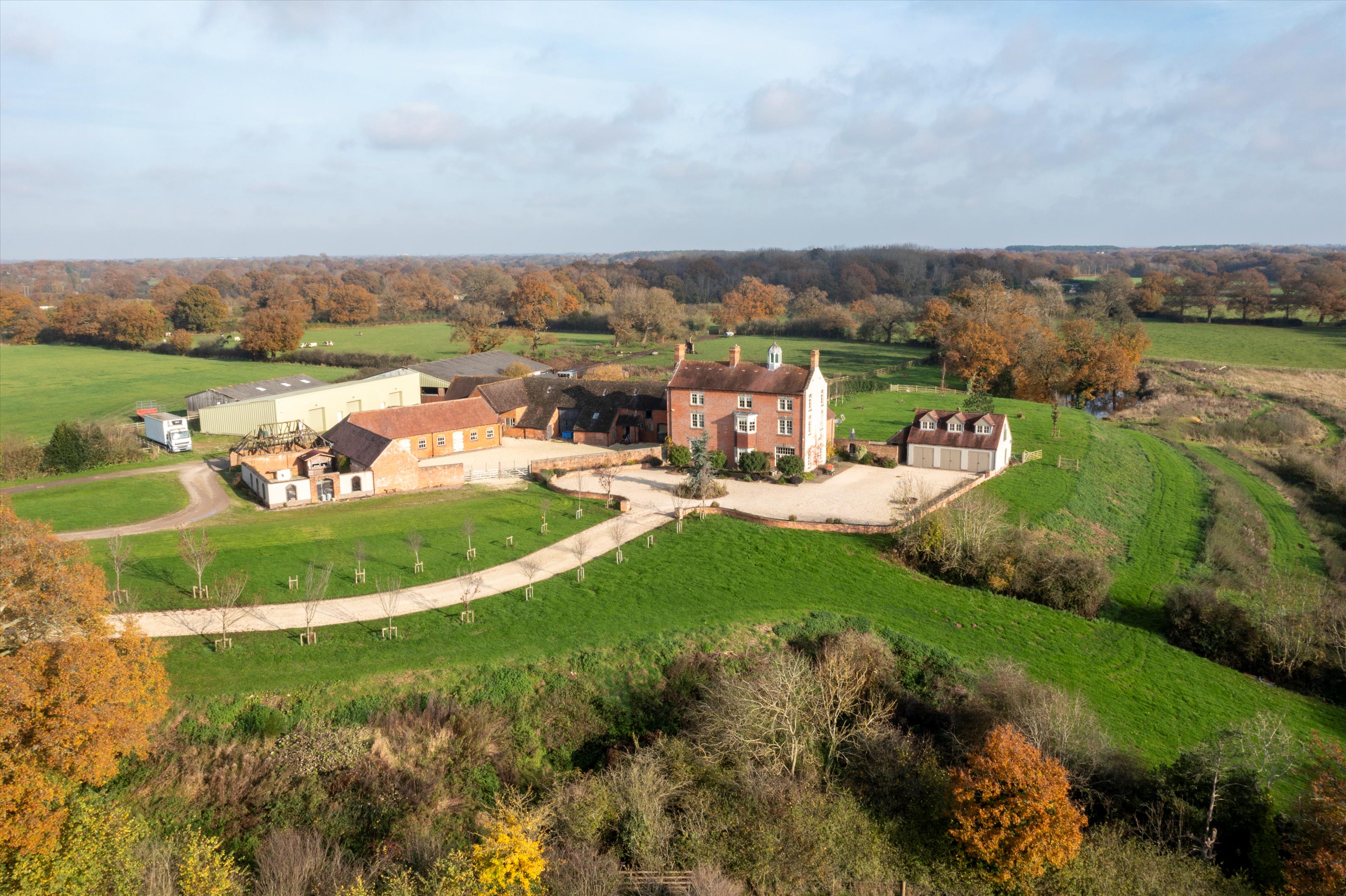 7 bedroom detached house for sale 0