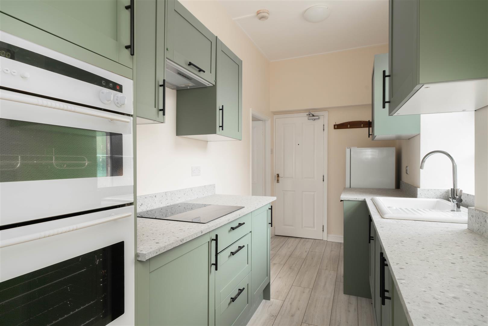 7 bedroom block of flats for sale 0