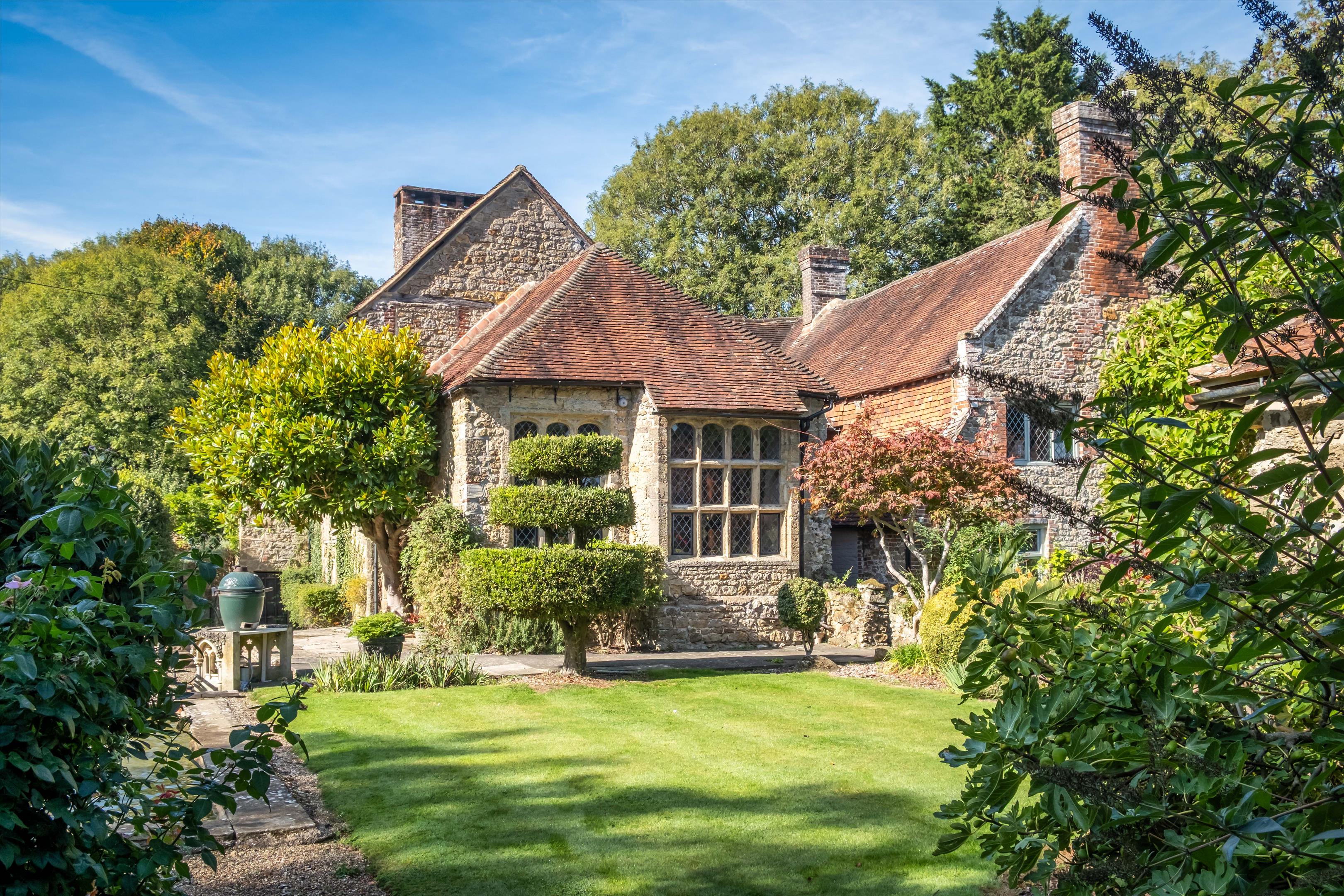 7 bedroom detached house for sale 0