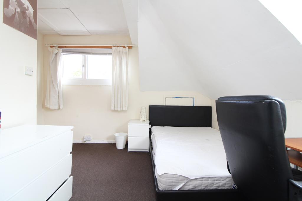 53, Belmont Road, Southampton photo 4