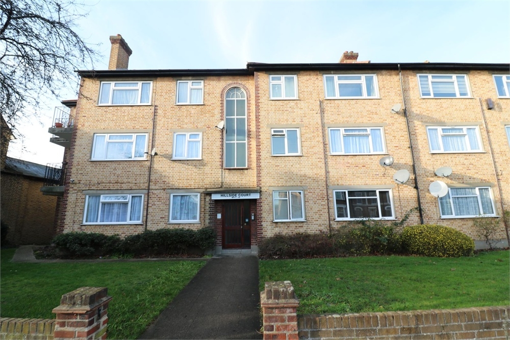 2 Bedroom Flat To Rent In Hillside Court Crossbrook St