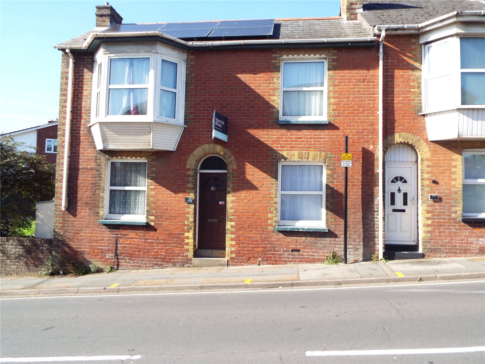 30, Hunnyhill, Isle of Wight photo 2