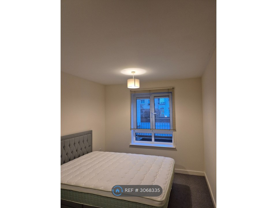 Flat G, Town Centre Broad St, Northampton photo 5