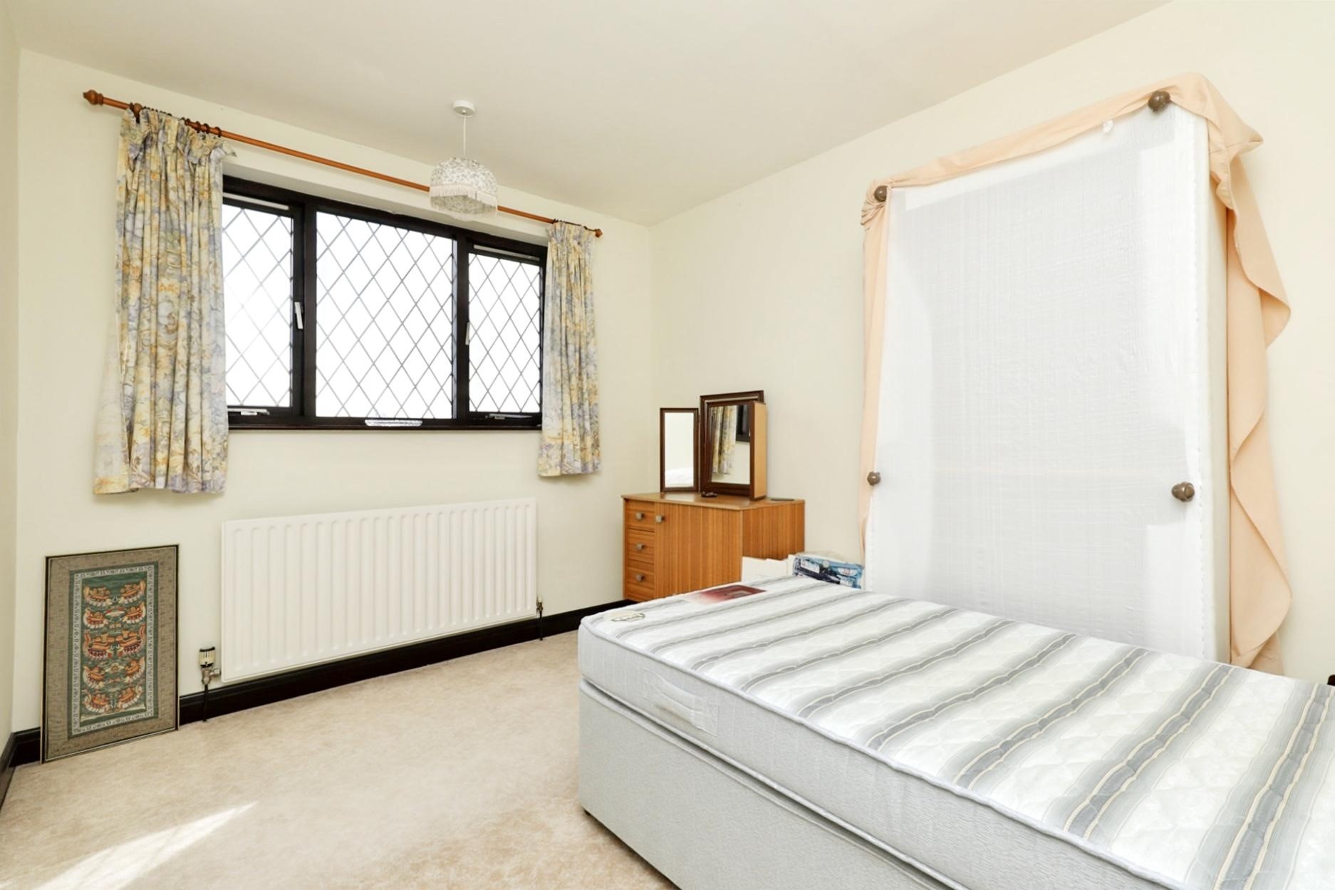 Photos of Peakes Croft, Bawtry, Doncaster DN10 61242575 PrimeLocation