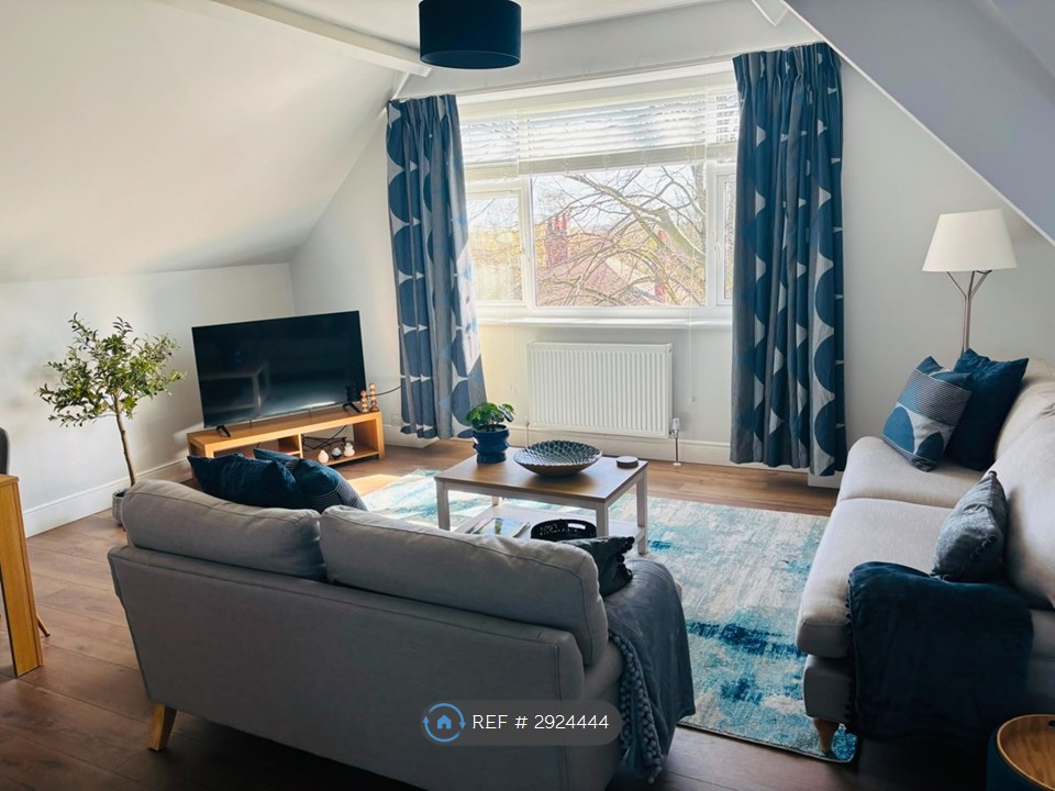 Flat, Blenheim Road, Wakefield photo 4