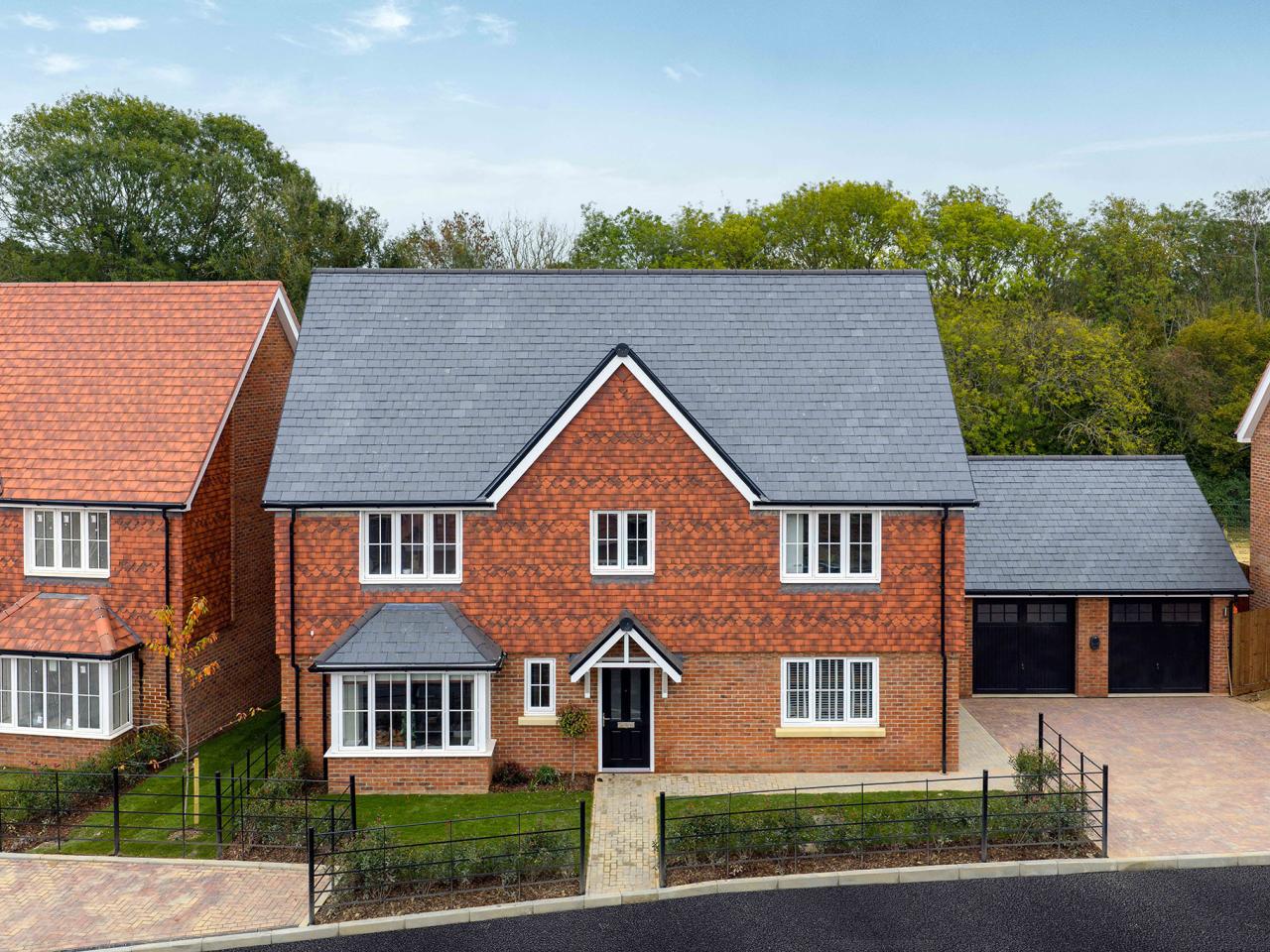 3 bedroom flat for sale