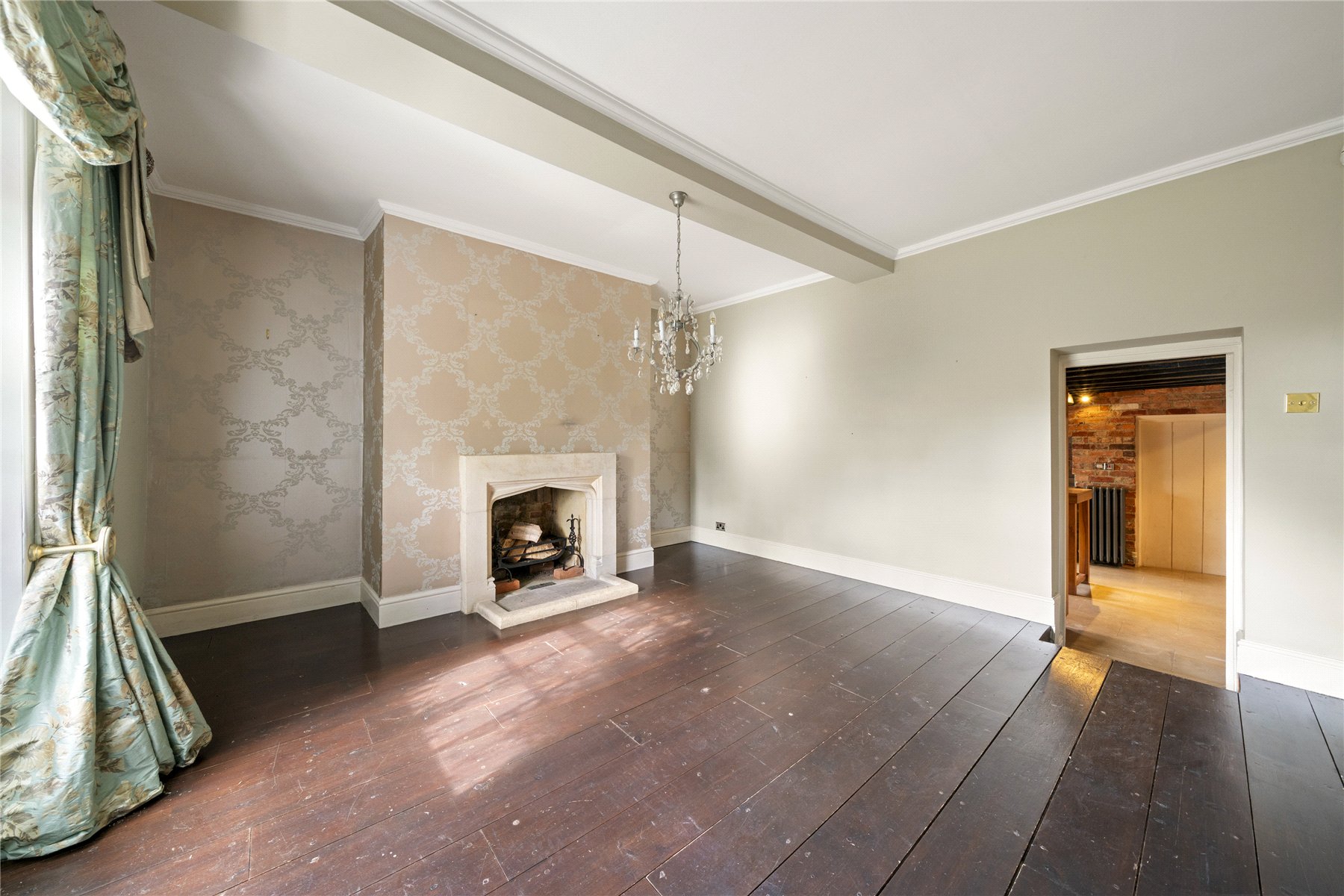 5 bedroom detached house for sale 0