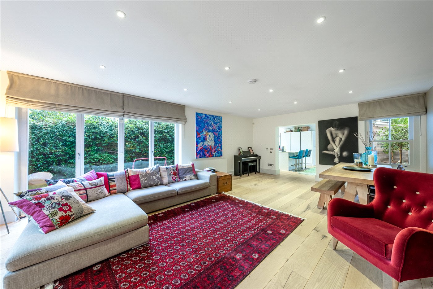 3 bedroom flat for sale 0