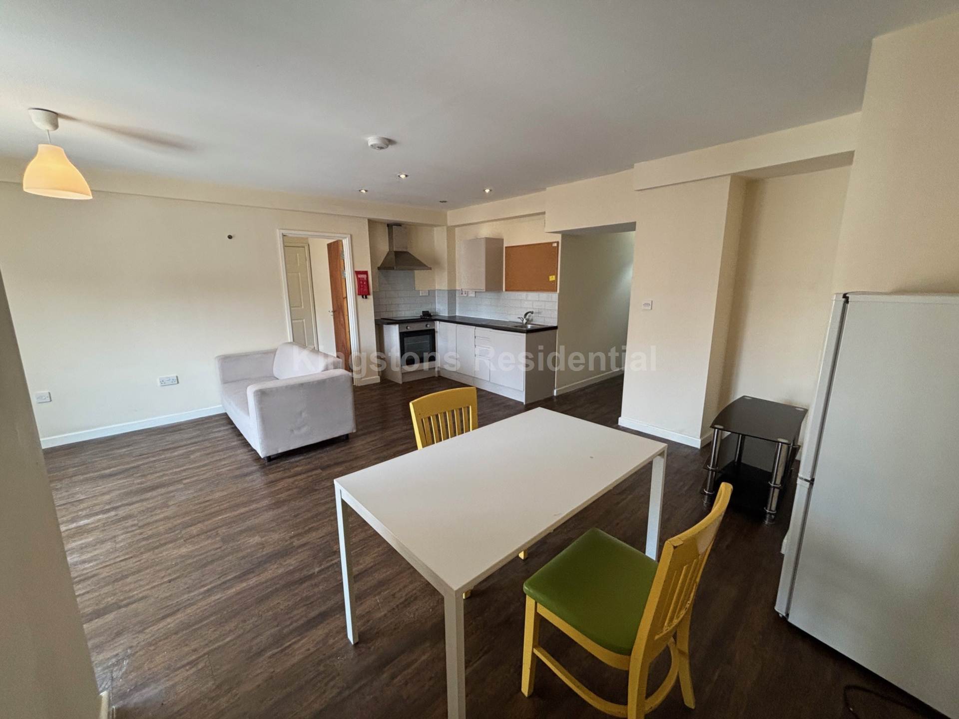 Flat 3, Miskin Street, Cardiff photo 4
