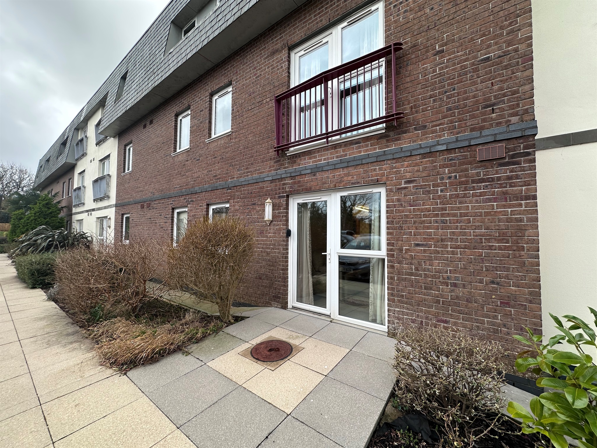 Apartment 4, Willow Court, Clyne Common, Swansea photo 5