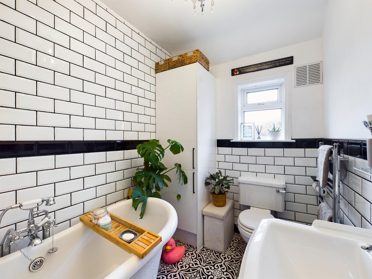 Photos of Moorland Road, Burslem, StokeOnTrent ST6 62595966