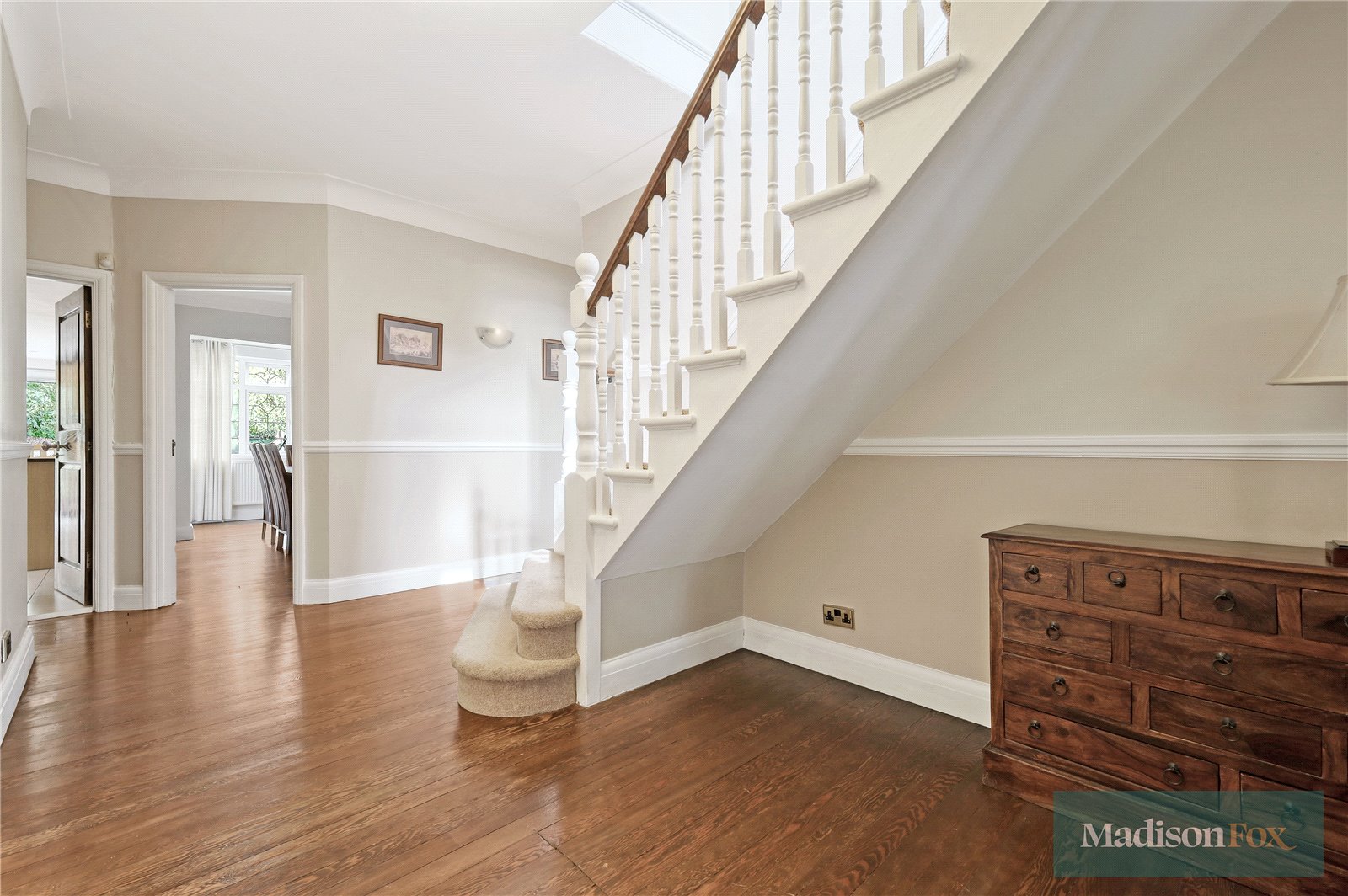 6 bedroom detached house for sale 0