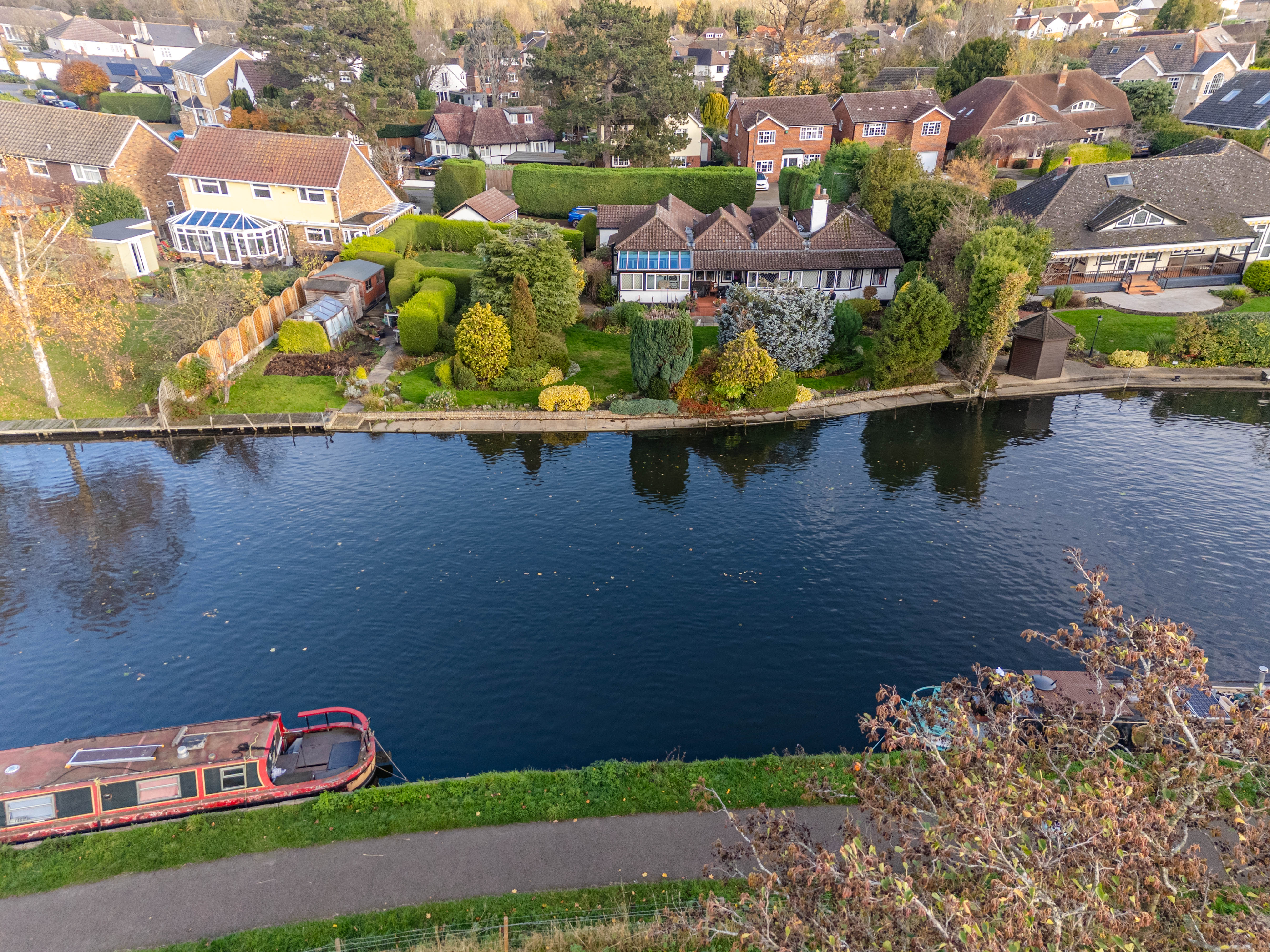 4 bedroom detached bungalow for sale 0
