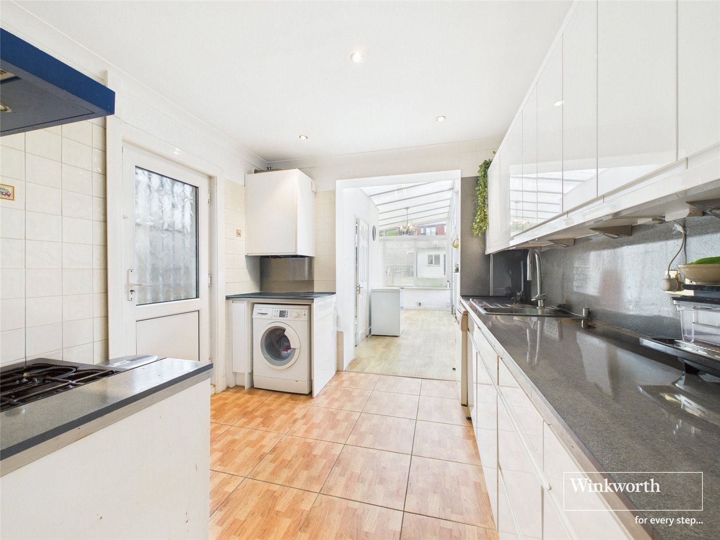 4 bedroom detached house for sale 0