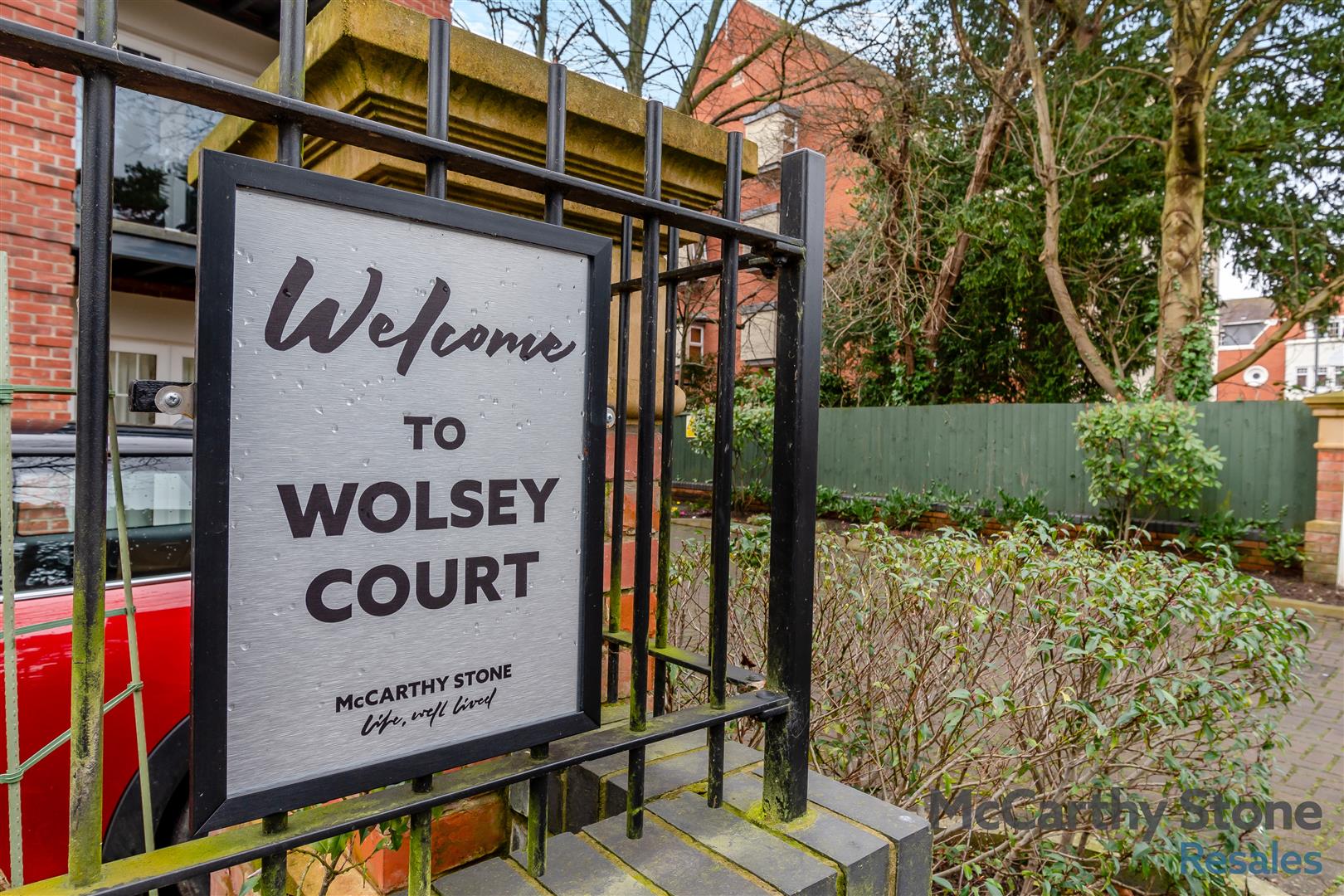 1-bed flat on 2 Wolsey Court, Knighton Park Road, Leicester, £190,000
