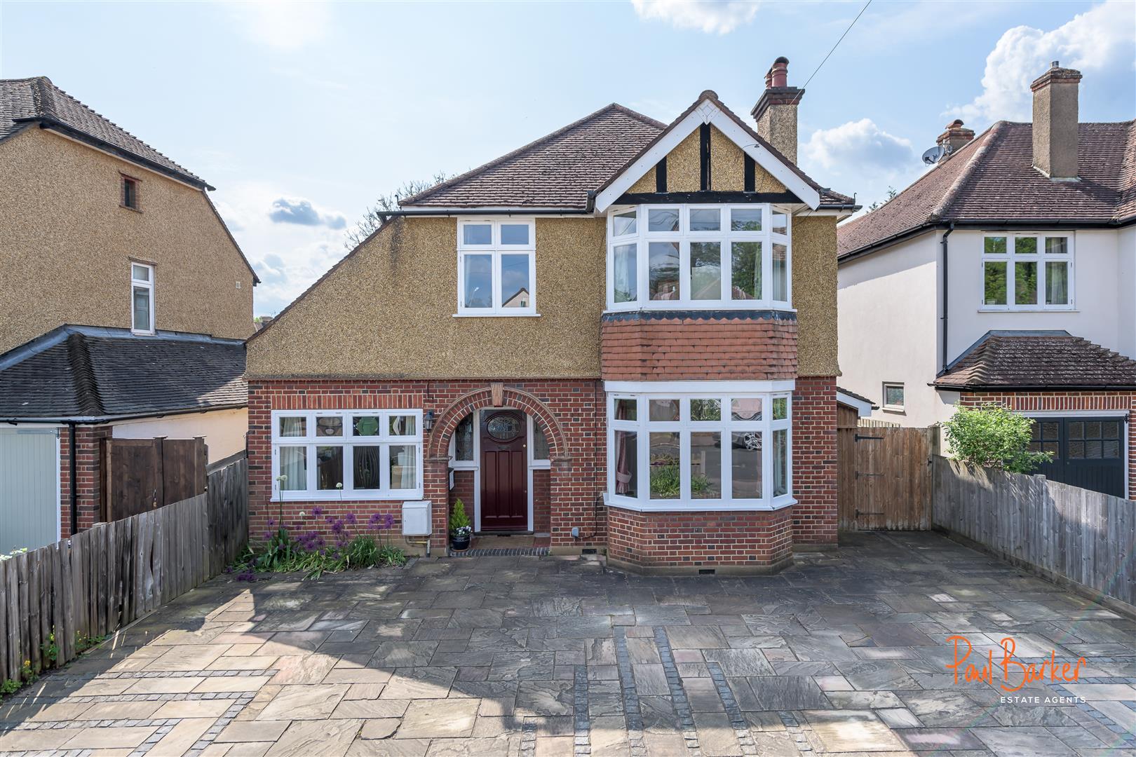 4 bedroom detached house for sale in St.albans The