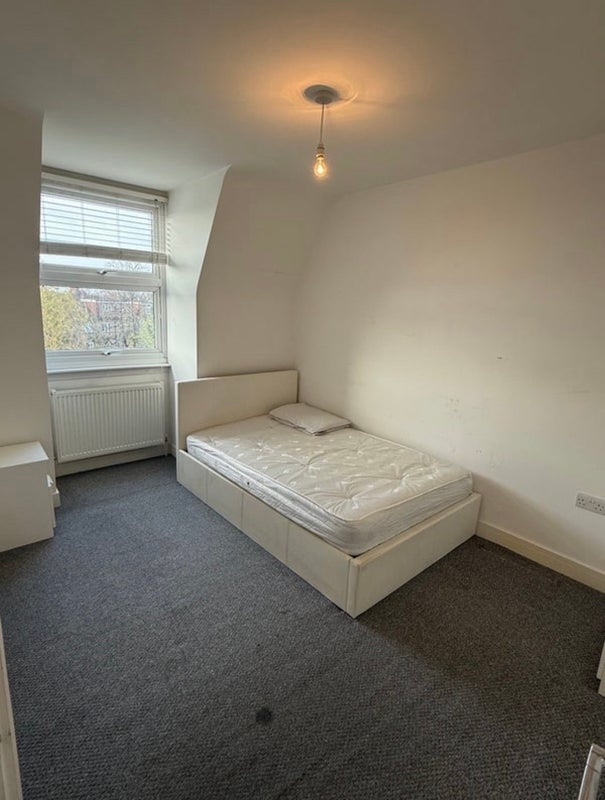 5A, Pinner Road, North Harrow photo 4