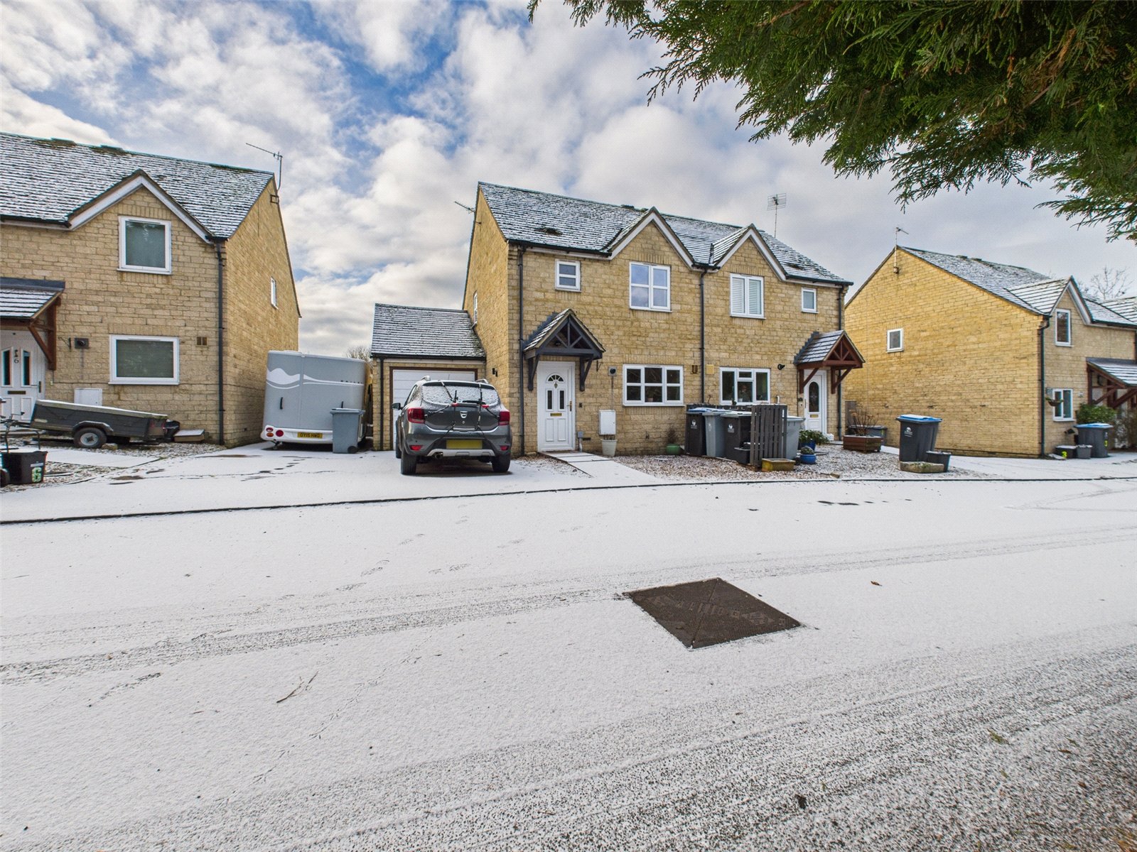 5, Fishers Close, Witney photo 3