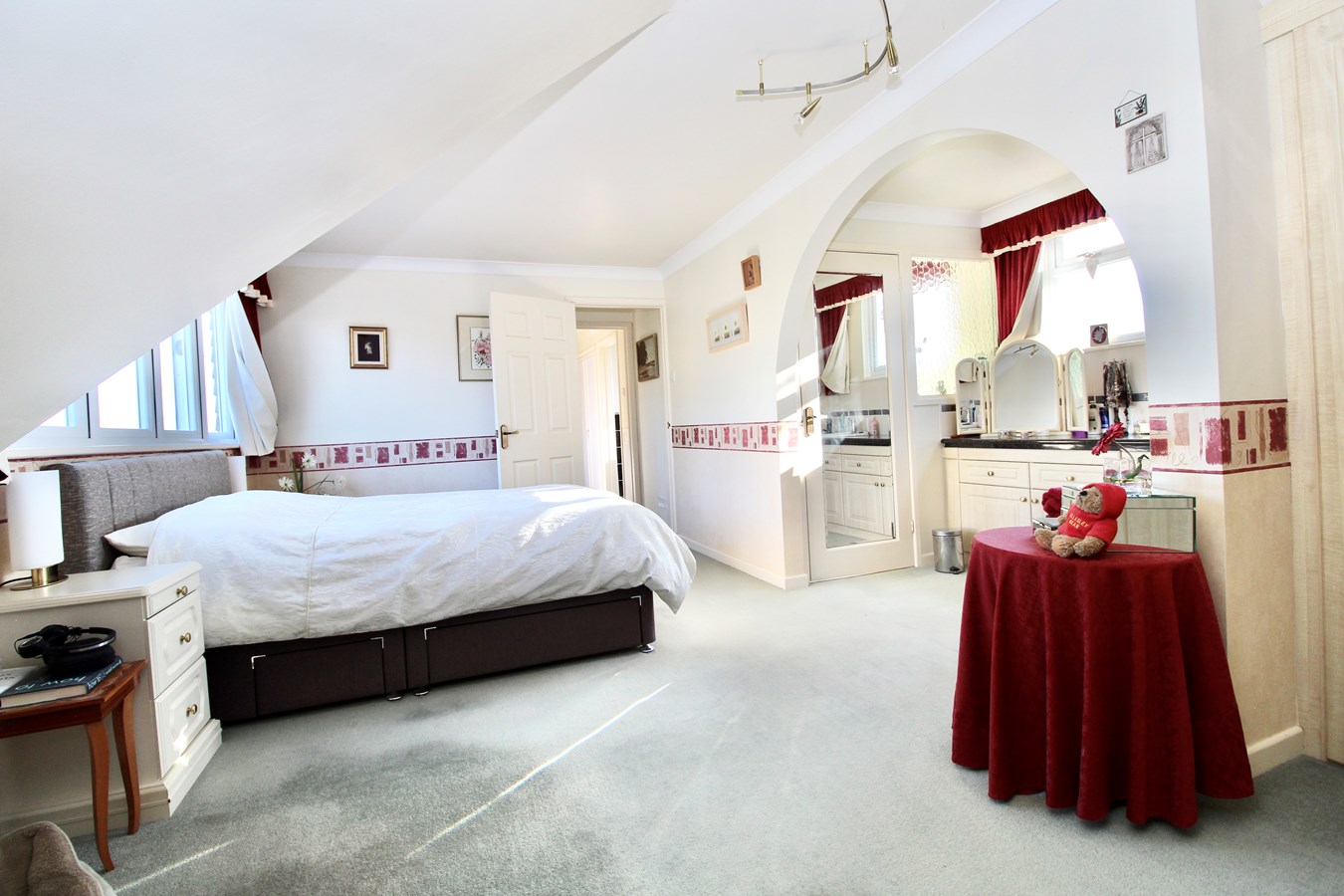 Photos of Church Lane, East Boldre, New Forest SO42 61099878